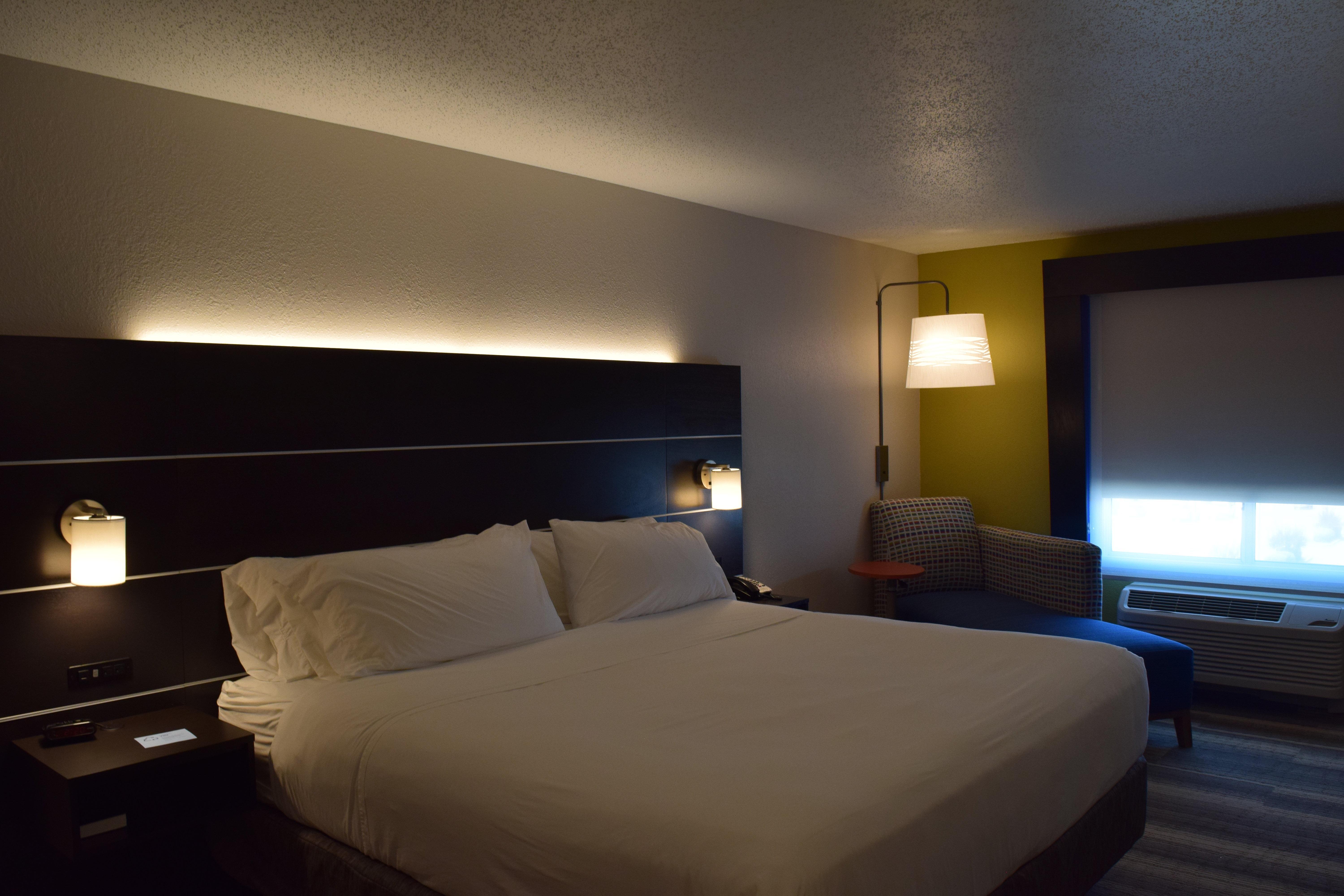 Holiday Inn Express & Suites Sparta Екстер'єр фото