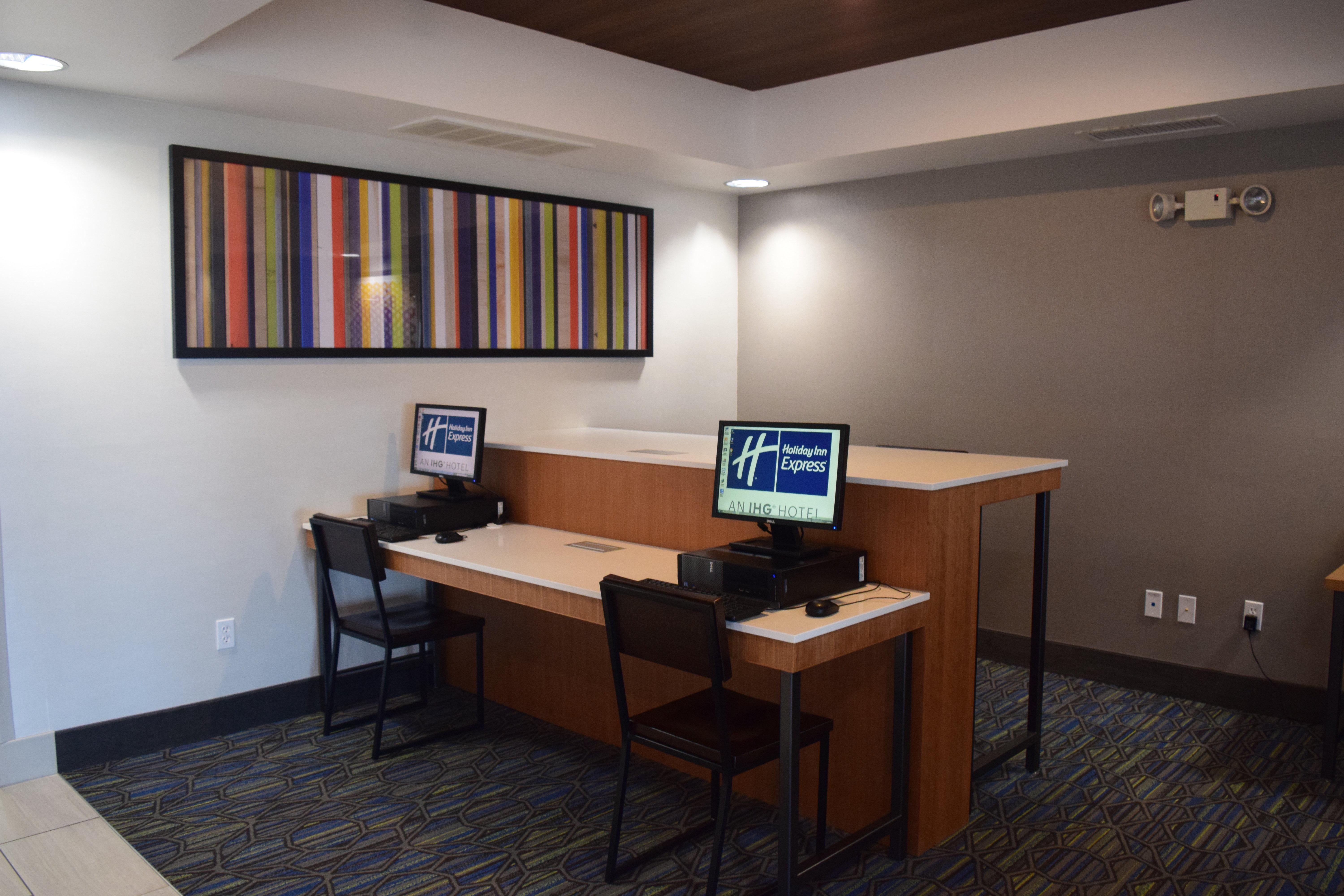 Holiday Inn Express & Suites Sparta Екстер'єр фото
