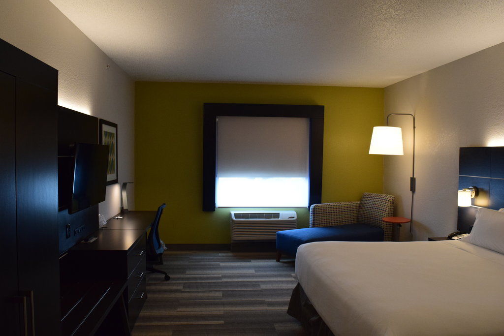 Holiday Inn Express & Suites Sparta Екстер'єр фото