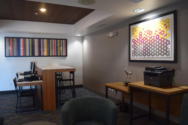 Holiday Inn Express & Suites Sparta Екстер'єр фото